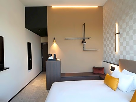 Classic Double Room with Forest View