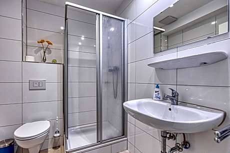 Single Room with Private External Bathroom