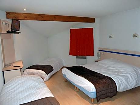 Family Room (2 Adults + 2 Children)