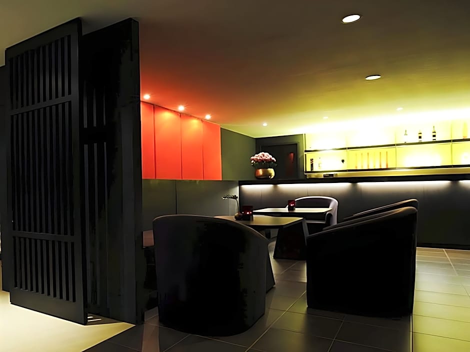 Miramar Bangkok Hotel