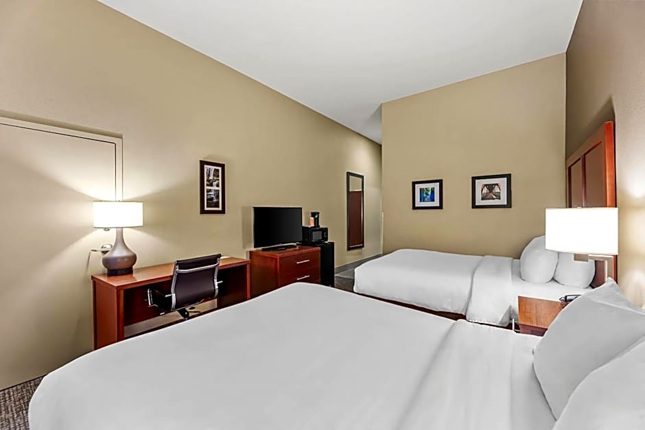 Comfort Inn & Suites Tuscumbia - Muscle Shoals