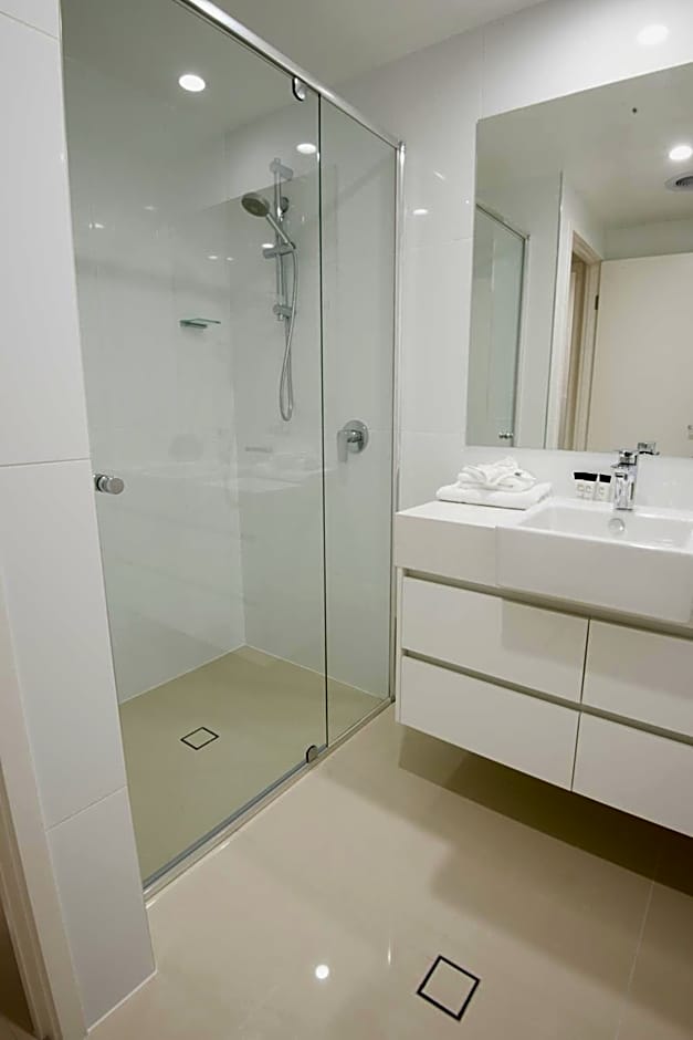 Verve on Cotton Tree