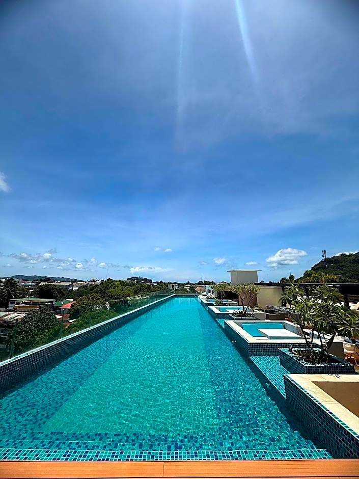 Ferra Hotel and Garden Suites