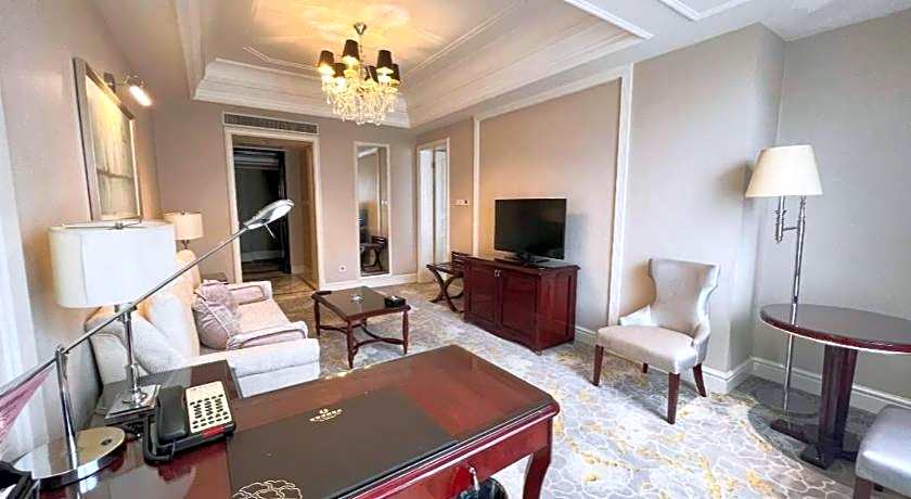 Yuncheng Jianguo Hotel