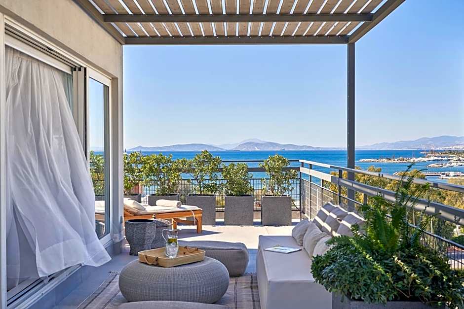 Sea View Cityscape Hotel