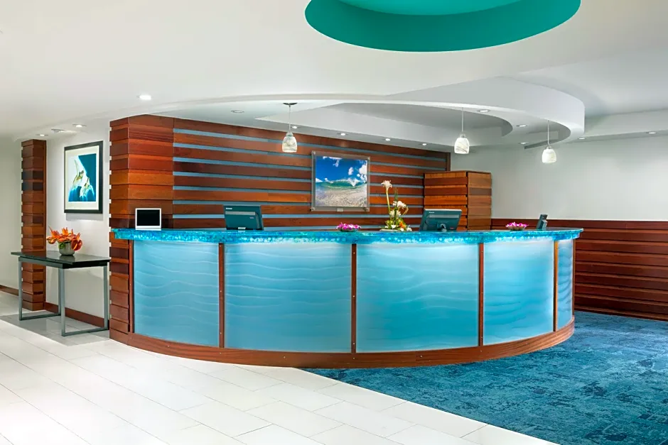 The Courtyard by Marriott Waikiki Beach