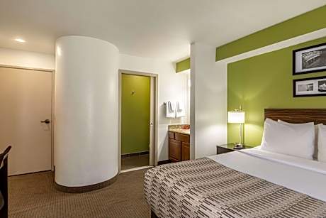 Queen Suite with Sofa Bed