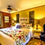 Mountainaire Inn & Log Cabins