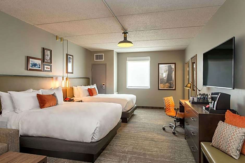 Hotel Saranac Curio Collection by Hilton