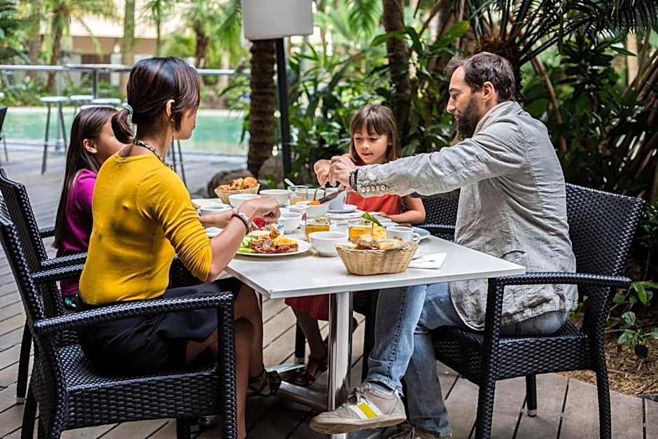 Ramada Hotel & Suites by Wyndham Noumea