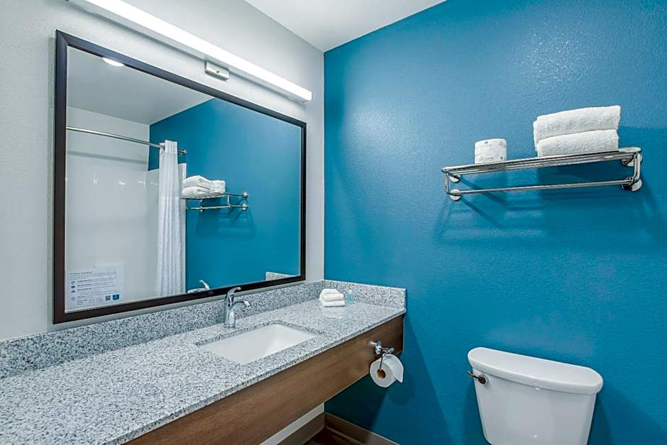 WoodSpring Suites Novi Farmington
