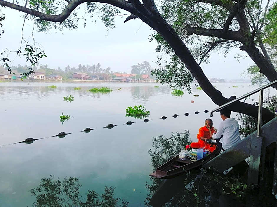 River CoCo @ Amphawa