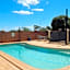 Cotswold Motor Inn