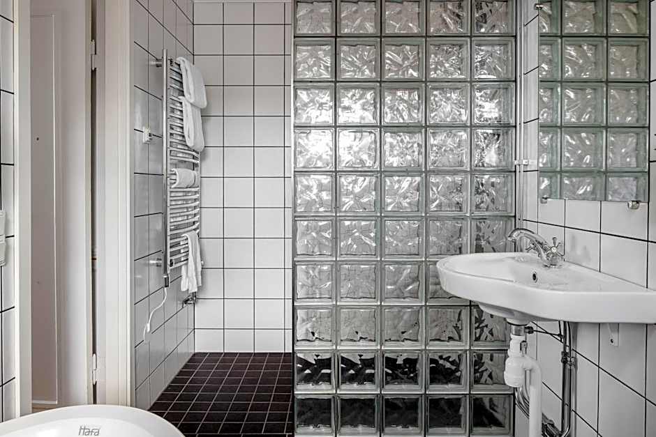 Hotel Gyllene Uttern