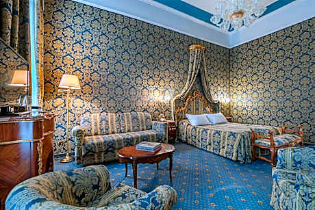 Deluxe Double Room with Canal View