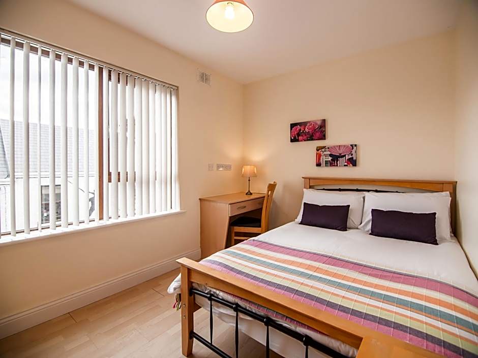 Donegan Court Aparthotel