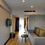 Leo Suites