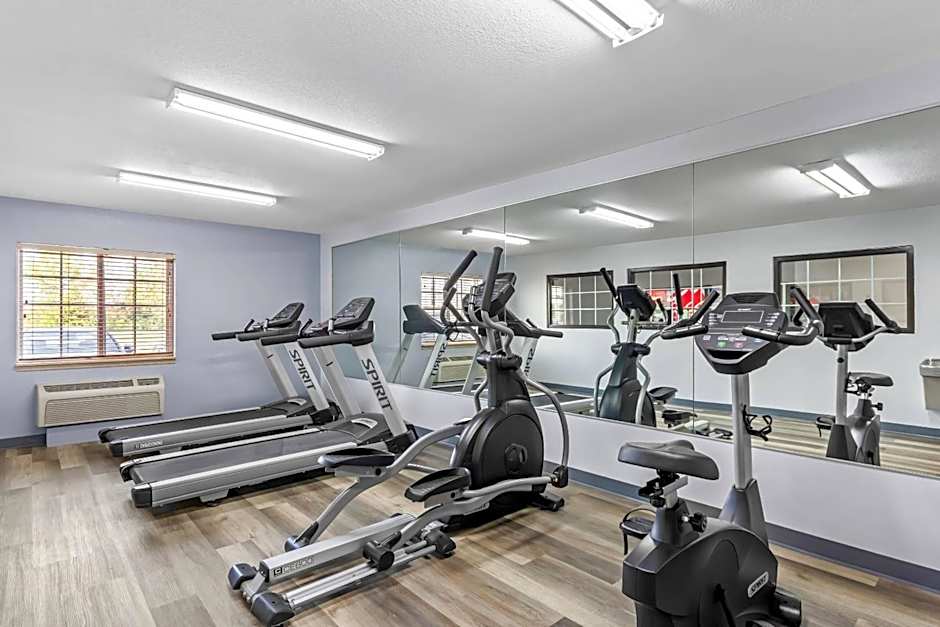 Suburban Studios Clarksville-Louisville North