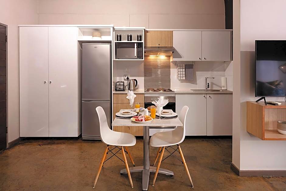 Akanani Apartments