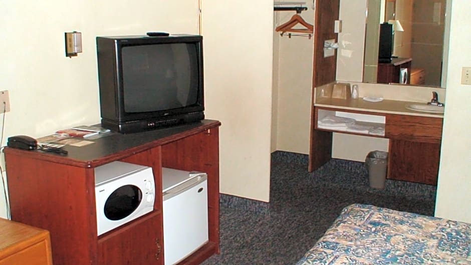 Budget Inn Express Bismarck