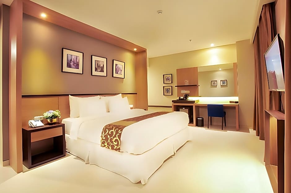 Montana Premier Senggigi