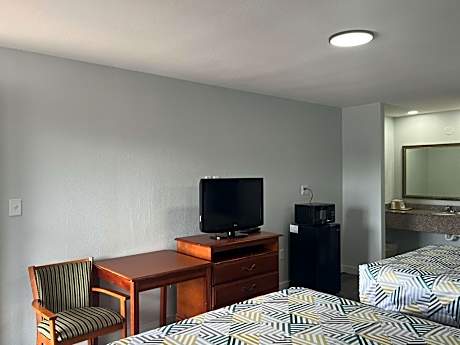 Double Room with Two Double Beds - Non-Smoking