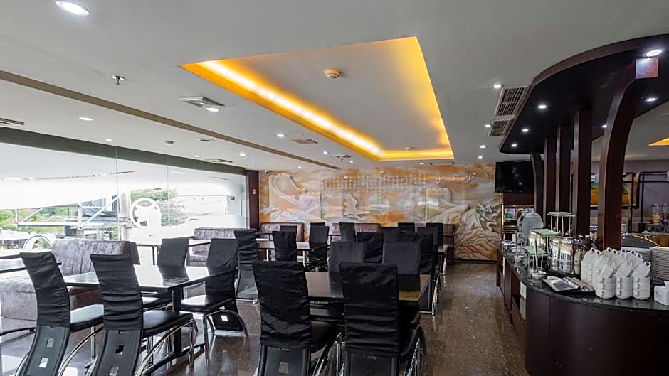 Continent Centrepoint Panakkukang – Makassar