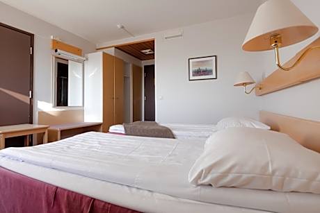 Twin Room - 1st Floor