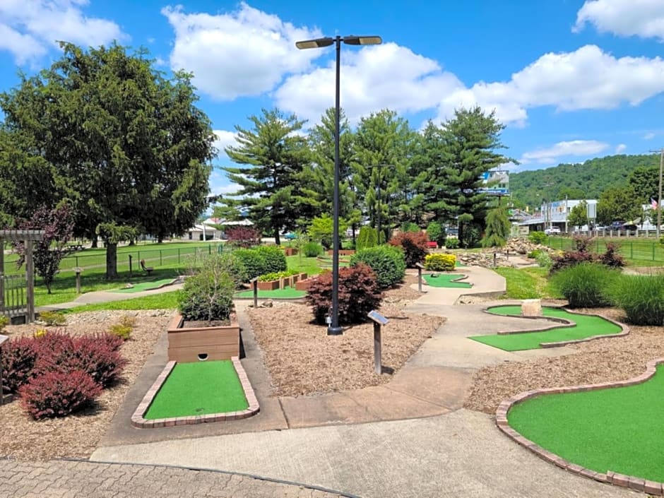 Holiday Inn Express & Suites New Martinsville By IHG