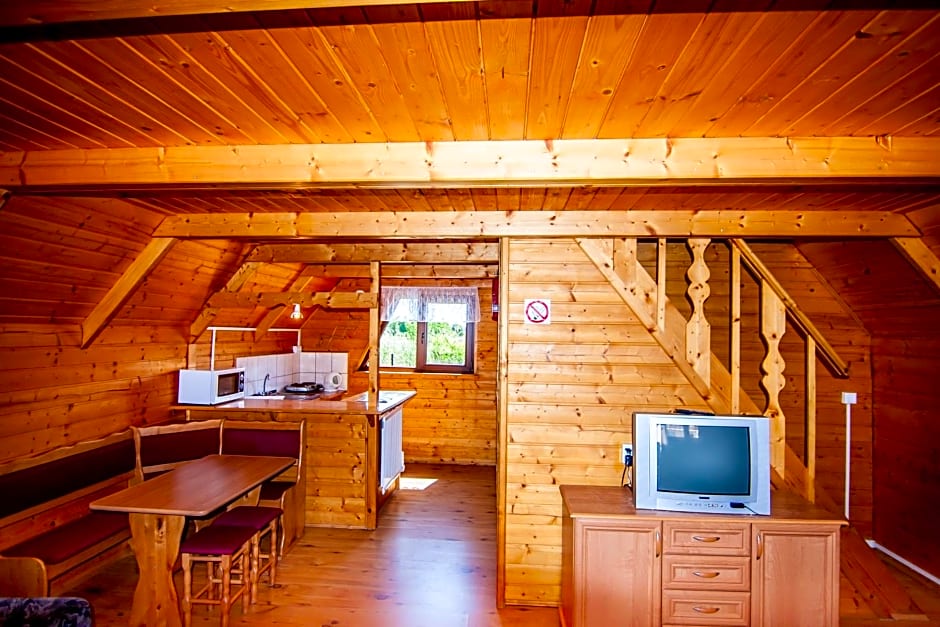 Domki Słoneczko z dostępem do jacuzzi sauny i rowerów