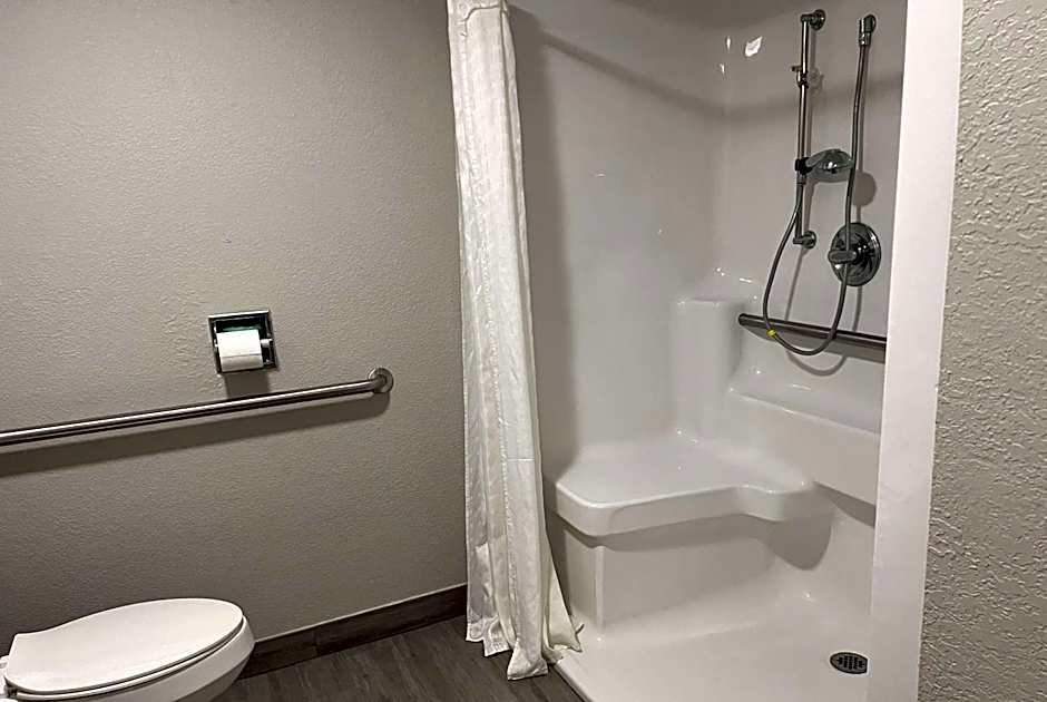 Days Inn by Wyndham Wagoner