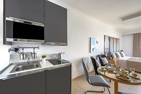 Family Room with Sea Front