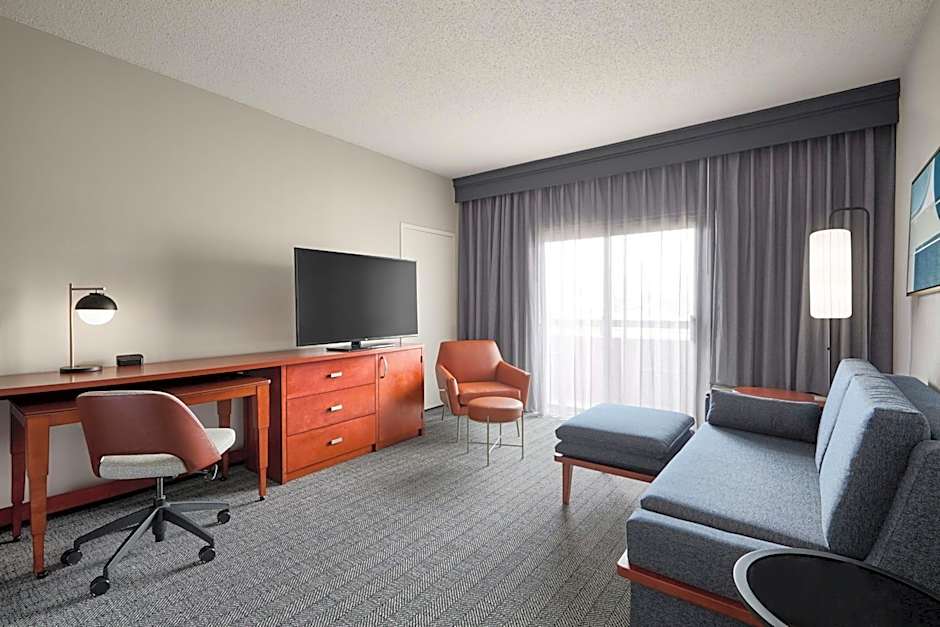Courtyard by Marriott St. Louis Creve Coeur