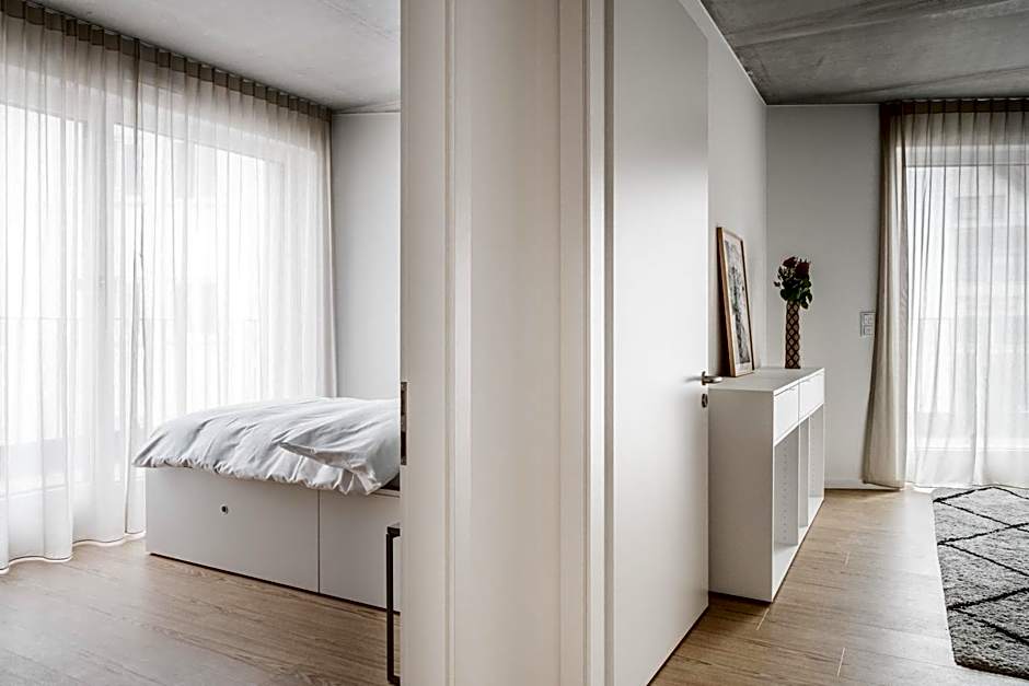 CLOUD N°7 STUDIOS