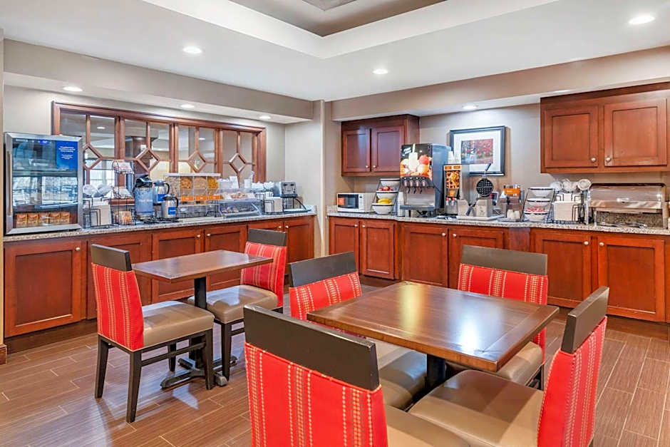 Comfort Inn & Suites