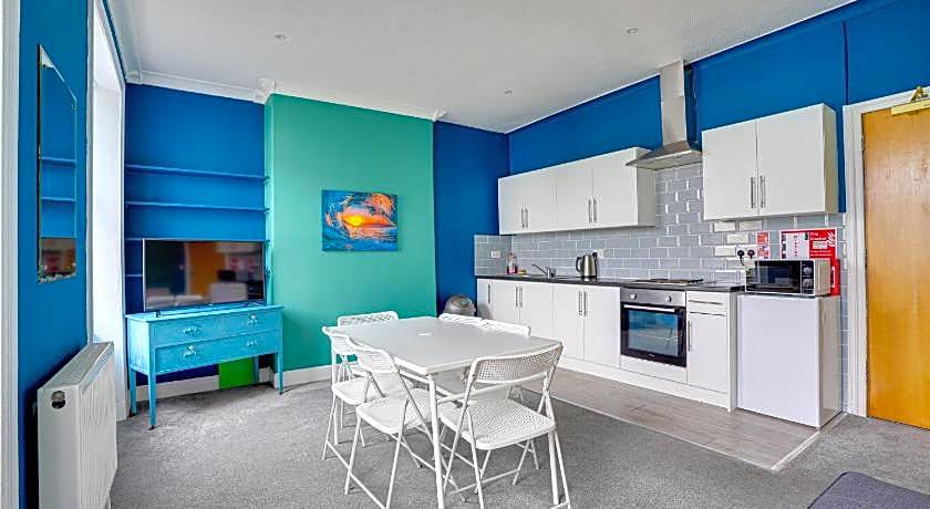 Homesly Guest Rooms - Self Check-in