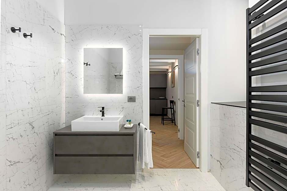 Q71 TIMELESS SUITES