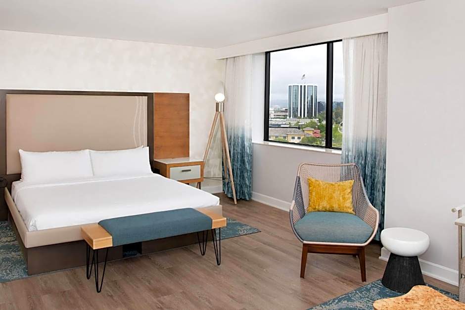 Renaissance Newport Beach Hotel