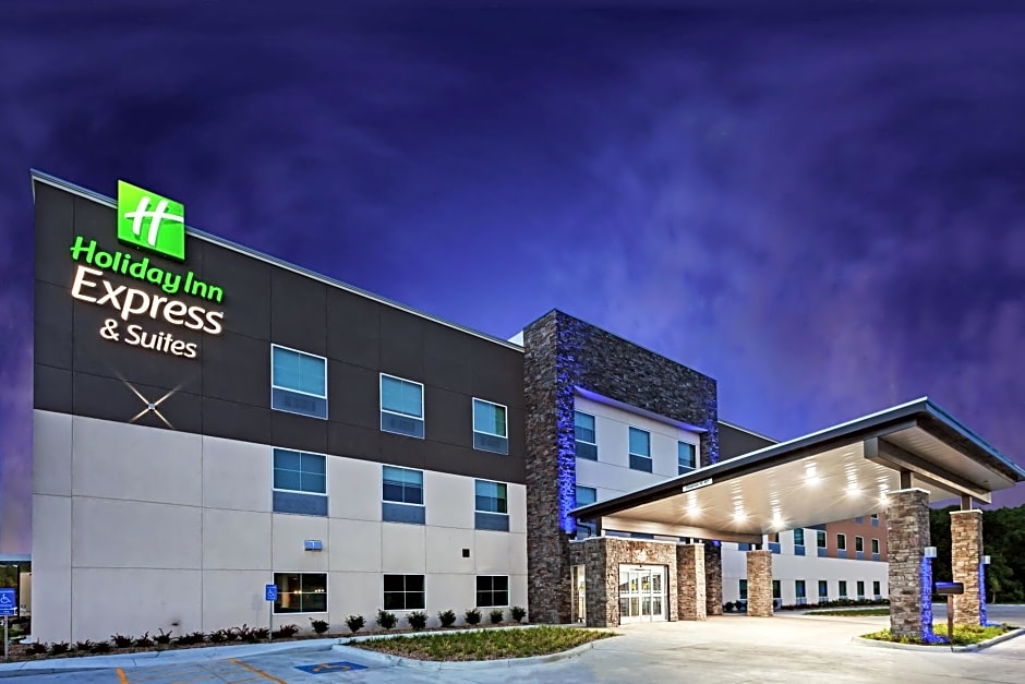 Holiday Inn Express & Suites COFFEYVILLE