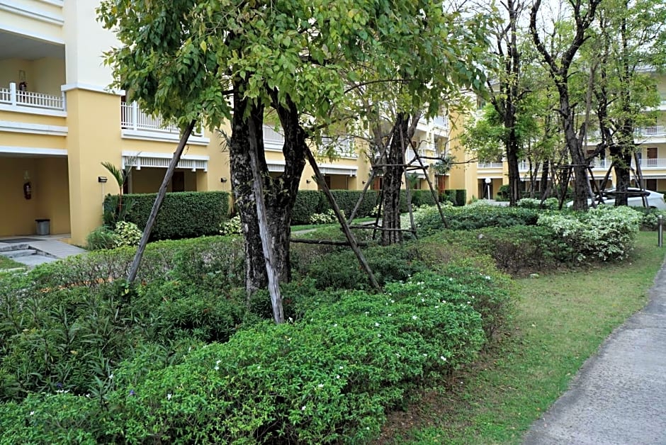 The One Residence Hotel