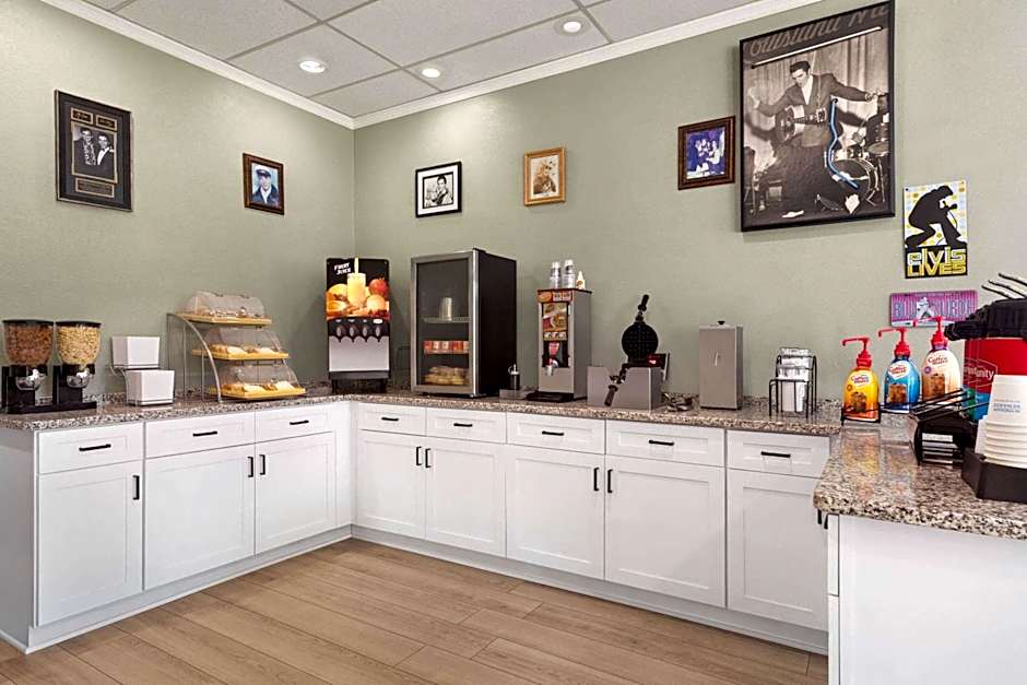 Days Inn by Wyndham Memphis at Graceland