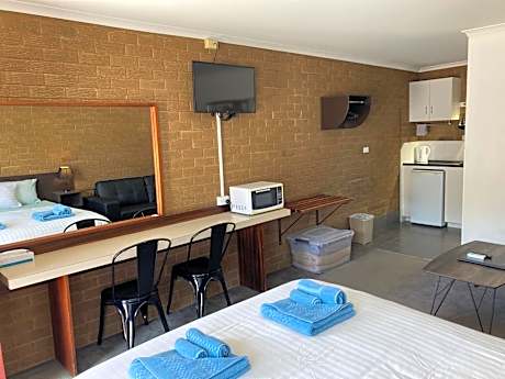 Deluxe Queen Room