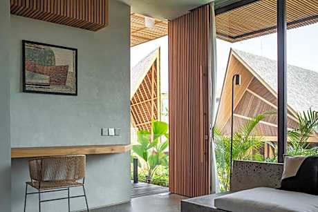 Suite with Pool View