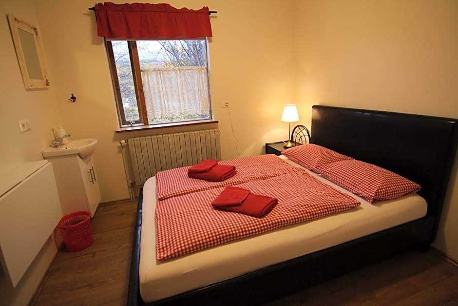 CJA Guesthouse