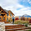 Basecamp Lodge Golden
