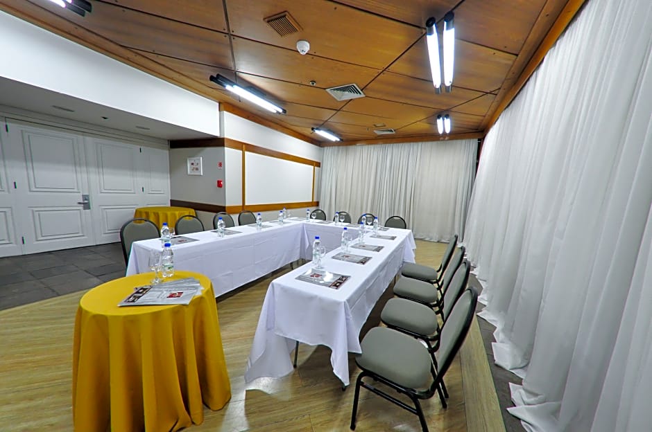 Hotel Continental Porto Alegre e Centro de Eventos