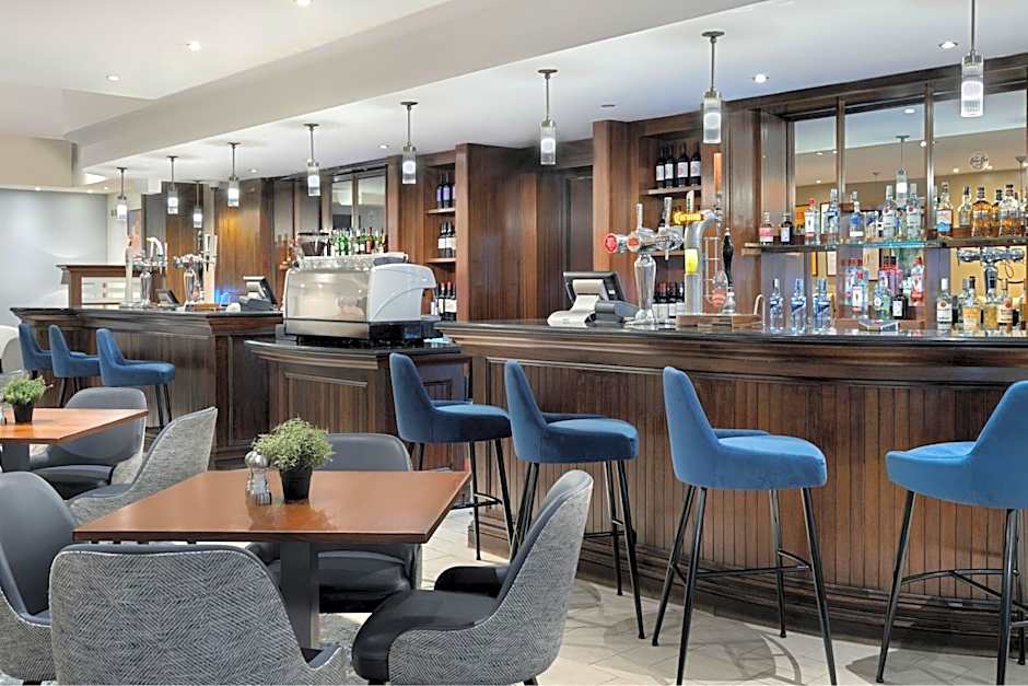 Delta Hotels by Marriott Heathrow Windsor