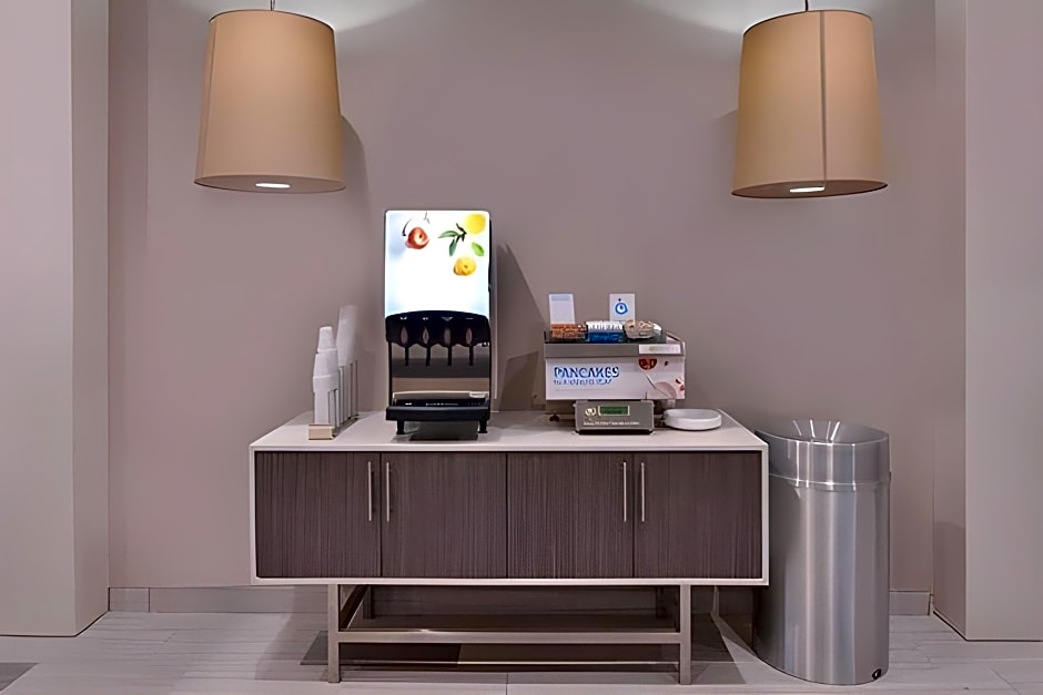 Holiday Inn Express & Suites Houston E - Pasadena By IHG