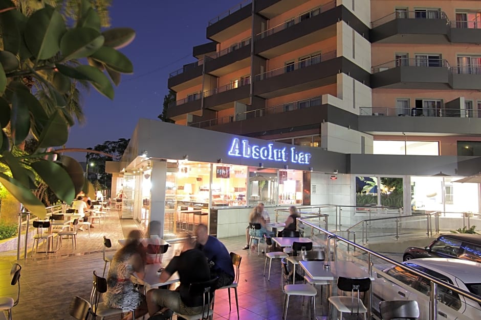 The Residence Suites - Adults Only