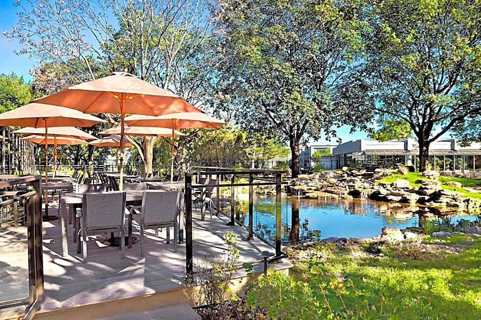 Sheraton Montreal Airport Hotel